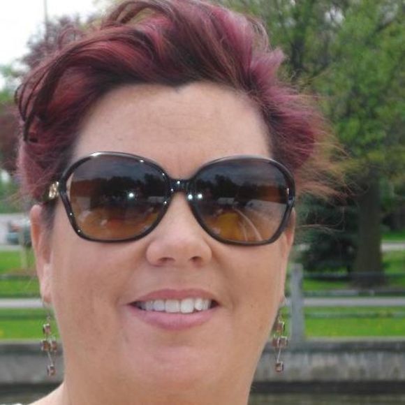 Meet your Posher, Sandra - Picture 1 of 1